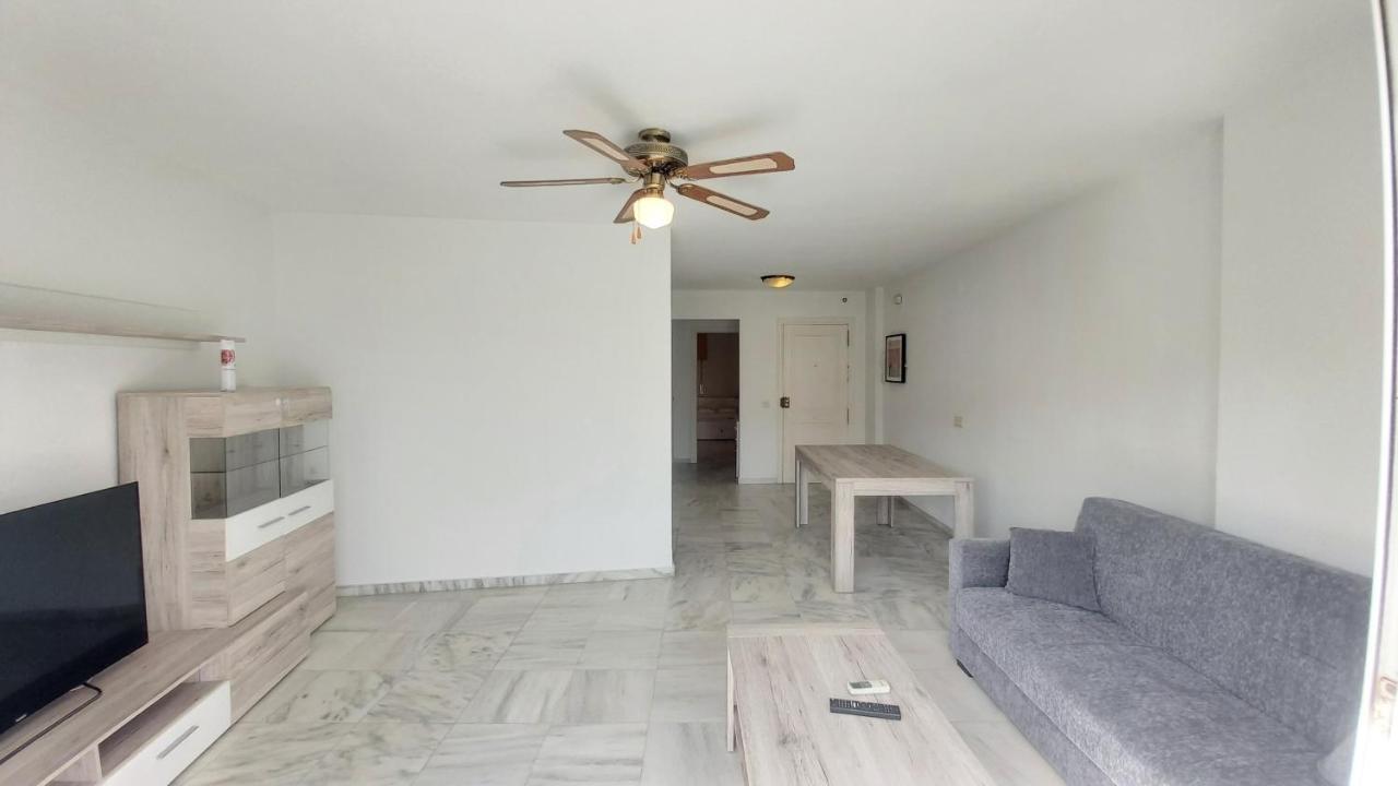 Apartament Del Parque Flats Meseta Swimmingpool Torremolinos Zewnętrze zdjęcie